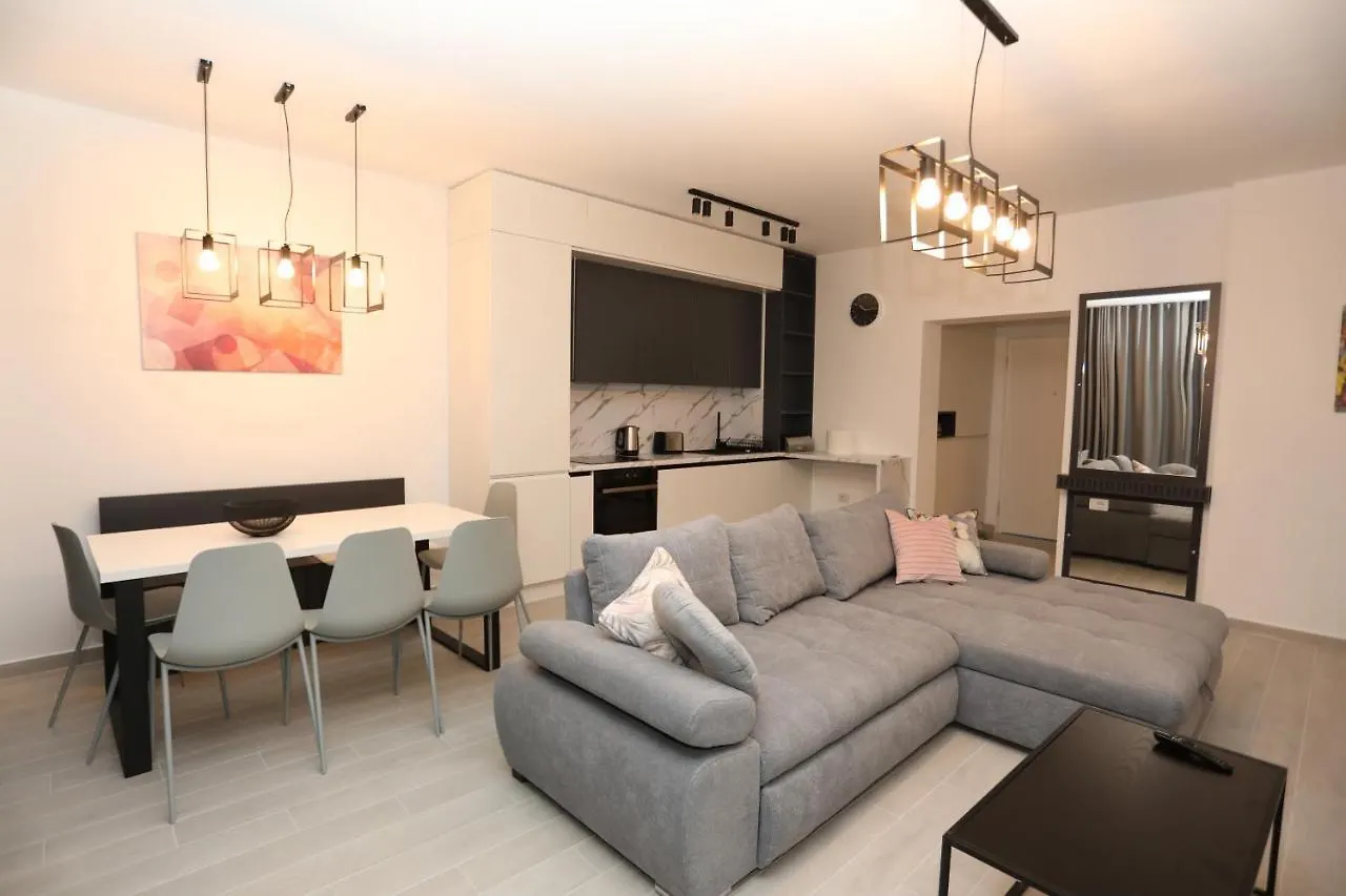 Luxury Home - Durres Top Floor Panorama Apartment